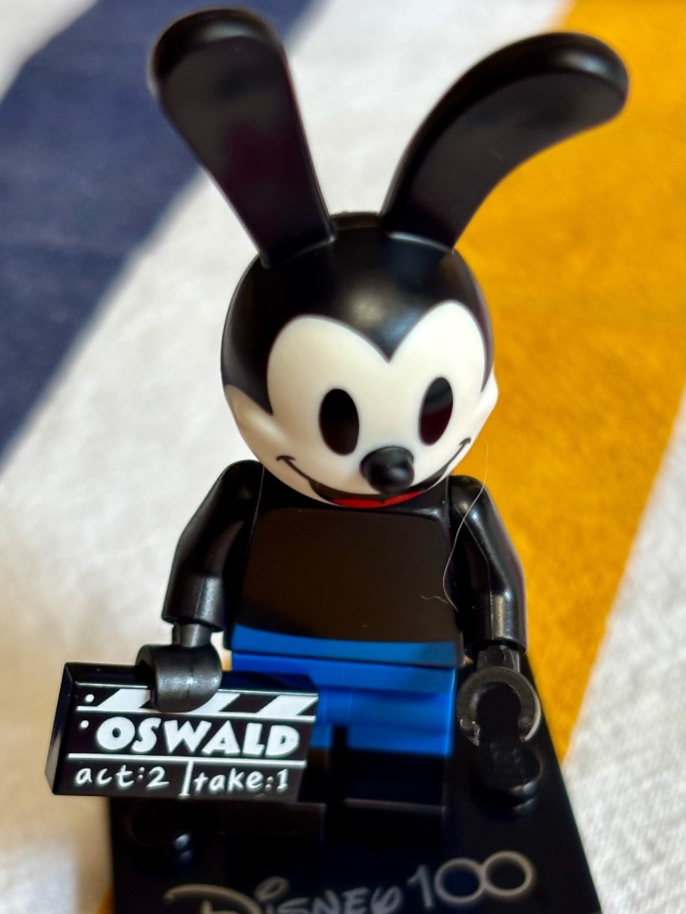 LEGO DISNEY 100 "Oswald the Lucky Rabbit" dis092 SEALED in original pkg.*
